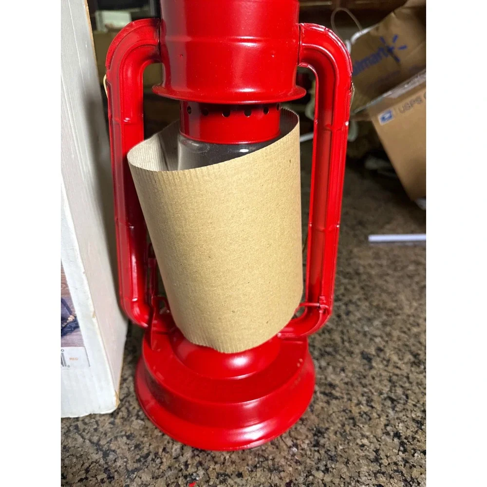 V&O Supreme No. 80 Red Kerosene Hurricane Lantern Vintage Style Oil Lamp New
